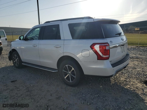2018 Ford Expedition XLT with VIN 1FMJU1JT4JEA32215, listed as a Copart auction lot 45538765 with 110,191 mi miles and Salvage Title. Bid and sale history available at carsss.com. Image 2.