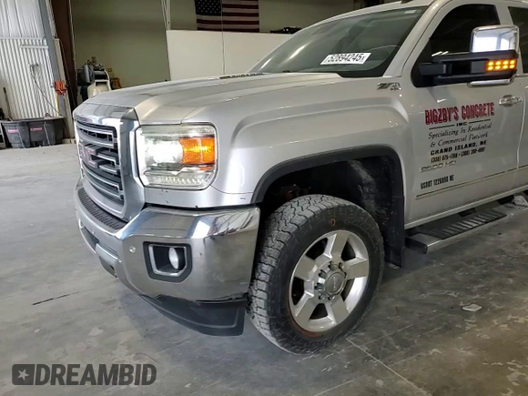 2016 GMC Sierra 2500HD SLT z VIN 1GT12TE84GF263081, wystawiony jako Copart lot #52894245 z przebiegiem 137 673 mil mil oraz Szkoda całkowita • Salvage title. Historia ofert i sprzedaży dostępna na DreamBid. Obrazek 11.