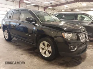 2015 Jeep Compass Latitude with VIN 1C4NJDEBXFD304409, listed as a IAAI auction lot 41629121 with 123,486 mi miles. Bid and sale history available at carsss.com. Image 1.