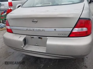 2000 Nissan Altima XE с VIN 1N4DL01D6YC209933, выставлен на аукционе IAAI как лот 42305512 с пробегом 137 713 миль миль и . История ставок и продаж доступна на DreamBid. Изображение 18.