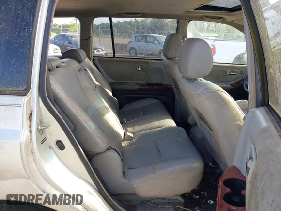 2004 Toyota Highlander z VIN JTEDP21A940025867, wystawiony jako IAAI lot #42274495 z przebiegiem 243 774 mil mil oraz . Historia ofert i sprzedaży dostępna na DreamBid. Obrazek 8.