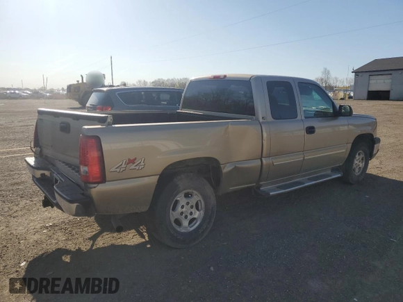 2004 Chevrolet Silverado 1500 Z71 with VIN 2GCEK19T641303720, listed as a Copart auction lot 54622325 with 211,776 mi miles and Clean Title. Bid and sale history available at DreamBid. Image 3.