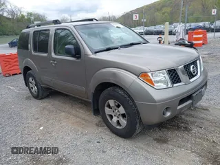 2006 Nissan Pathfinder SE z VIN 5N1AR18U76C612397, wystawiony jako IAAI lot #42086164 z przebiegiem 260 567 mil mil oraz . Historia ofert i sprzedaży dostępna na DreamBid. Obrazek 1.