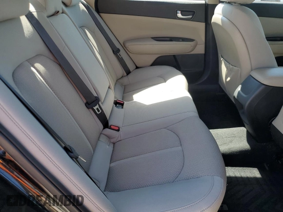 2017 Kia Optima LX with VIN 5XXGT4L39HG175053, listed as a Copart auction lot 57954765 with 92,867 mi miles and Salvage title. Bid and sale history available at DreamBid. Image 10.