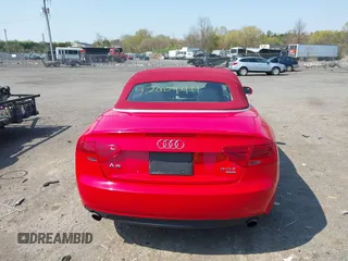 2013 Audi A5 Premium Plus с VIN WAULFAFH9DN014063, выставлен на аукционе IAAI как лот 42009911 с пробегом 102 683 миль миль и . История ставок и продаж доступна на DreamBid. Изображение 16.