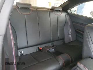 2020 BMW M2 Competition z VIN WBS2U7C0XL7D84930, wystawiony jako Copart lot #69049504 z przebiegiem 42 401 mil mil oraz Szkoda całkowita • Salvage title. Historia ofert i sprzedaży dostępna na DreamBid. Obrazek 10.