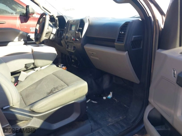 2015 Ford F-150 XLT with VIN 1FTEW1EF1FFA51584, listed as a IAAI auction lot 41263692 with 143,379 mi miles. Bid and sale history available at carsss.com. Image 5.