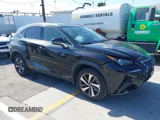 2020 Lexus NX 300 z VIN JTJDARBZ6L5006811, wystawiony jako IAAI lot #42406775 z przebiegiem 95 779 mil mil oraz . Historia ofert i sprzedaży dostępna na DreamBid. Obrazek 1.