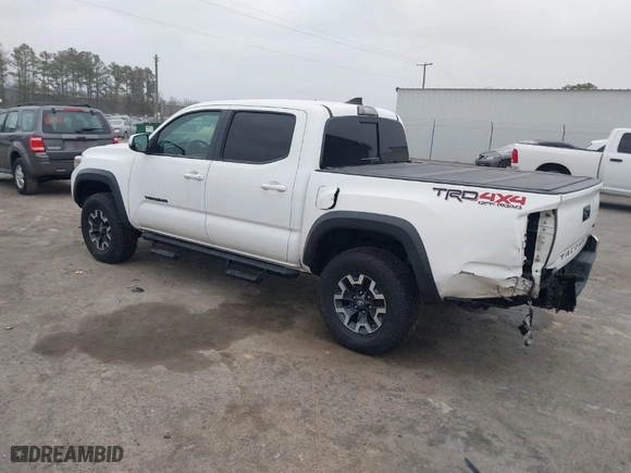 2019 Toyota Tacoma 4WD SR with VIN 5TFCZ5ANXKX204955, listed as a IAAI auction lot 41694378 with 108,410 mi miles. Bid and sale history available at carsss.com. Image 3.
