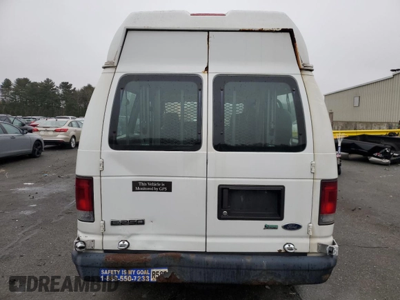 2010 Ford Econoline Cargo Commercial with VIN 1FTNE2EW1ADA05296, listed as a Copart auction lot 43125165 with 151,174 mi miles and Clean title. Bid and sale history available at DreamBid. Image 6.