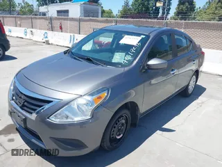 2016 Nissan Versa S z VIN 3N1CN7AP6GL878986, wystawiony jako IAAI lot #42317275 z przebiegiem 124 426 mil mil oraz . Historia ofert i sprzedaży dostępna na DreamBid. Obrazek 6.