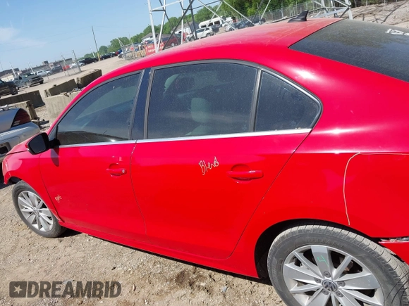 2015 Volkswagen Jetta SE с VIN 3VWD07AJ2FM357720, выставлен на аукционе IAAI как лот 42281983 с пробегом 92 965 миль миль и . История ставок и продаж доступна на DreamBid. Изображение 15.
