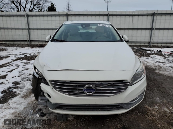 2017 Volvo V60 Premier with VIN YV140MEKXH1346821, listed as a Copart auction lot 88649475 with 68,048 mi miles and Salvage Title. Bid and sale history available at carsss.com. Image 5.