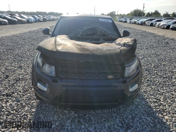 2015 Land Rover Range Rover Evoque Prestige z VIN SALVV2BG2FH012781, wystawiony jako Copart lot #57328405 z przebiegiem Nie podano mil oraz Szkoda całkowita • Salvage title. Historia ofert i sprzedaży dostępna na DreamBid. Obrazek 5.