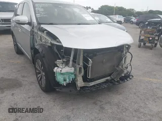 2020 Mitsubishi Outlander SE with VIN JA4AD3A38LZ025290, listed as a IAAI auction lot 41645284 with 81,044 mi miles and . Bid and sale history available at DreamBid. Image 18.