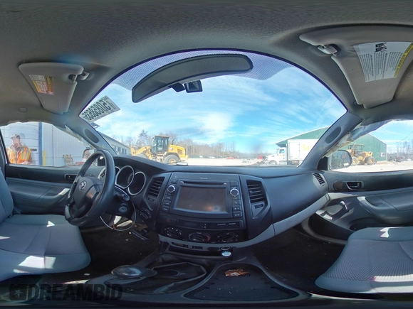 2013 Toyota Tacoma z VIN 5TFPX4EN6DX015170, wystawiony jako Copart lot #50858535 z przebiegiem 144 378 mil mil oraz Szkoda całkowita • Salvage title. Historia ofert i sprzedaży dostępna na DreamBid. Obrazek 13.