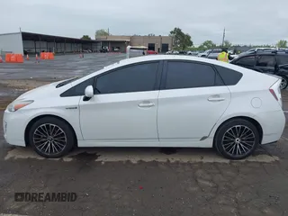2011 Toyota Prius I with VIN JTDKN3DU2B0256023, listed as a IAAI auction lot 41979784 with Not Provided miles. Bid and sale history available at carsss.com. Image 14.