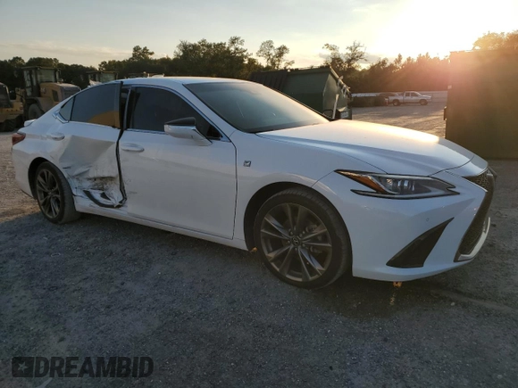 2021 Lexus ES with VIN 58AGZ1B10MU088728, listed as a Copart auction lot 73366284 with 31,503 mi miles and Salvage Title. Bid and sale history available at carsss.com. Image 4.