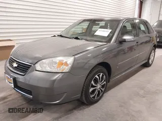 2006 Chevrolet Malibu Maxx LT with VIN 1G1ZT61816F226813, listed as a IAAI auction lot 41548211 with 122,102 mi miles. Bid and sale history available at carsss.com. Image 2.