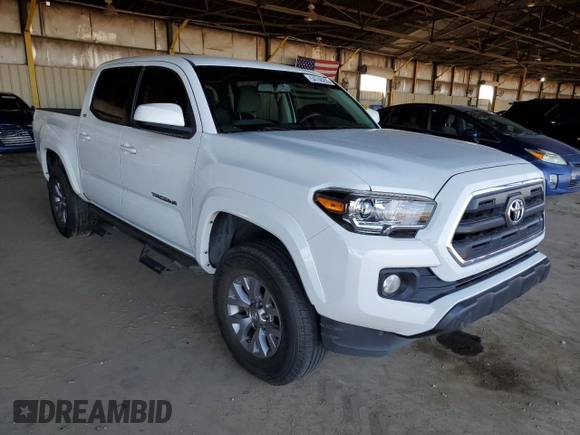 2017 Toyota Tacoma SR5 z VIN 3TMAZ5CN4HM047927, wystawiony jako Copart lot #54748255 z przebiegiem 87 906 mil mil oraz Szkoda całkowita • Salvage title. Historia ofert i sprzedaży dostępna na DreamBid. Obrazek 4.