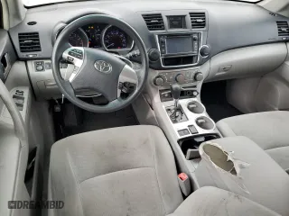 2013 Toyota Highlander with VIN 5TDZK3EH9DS136938, listed as a Copart auction lot 42528195 with 162,545 mi miles and Salvage Title. Bid and sale history available at carsss.com. Image 8.