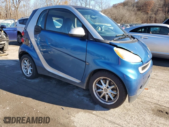 2008 Smart fortwo Pure with VIN WMEEJ31XX8K153597, listed as a Copart auction lot 79967254 with 121,897 mi miles and Clean title. Bid and sale history available at DreamBid. Image 4.