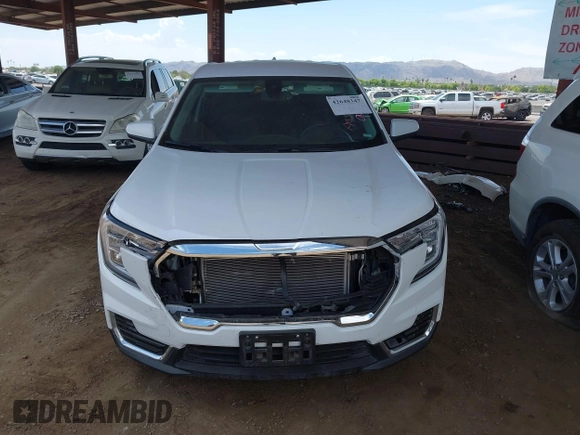 2024 GMC Terrain SLE z VIN 3GKALMEG5RL376674, wystawiony jako IAAI lot #42648347 z przebiegiem 27 344 mil mil oraz . Historia ofert i sprzedaży dostępna na DreamBid. Obrazek 6.