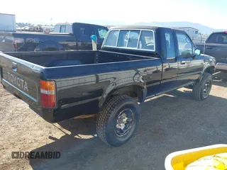 1993 Toyota Pickup DLX с VIN JT4VN13D0P5117232, выставлен на аукционе IAAI как лот 42465811 с пробегом 277 253 миль миль и . История ставок и продаж доступна на DreamBid. Изображение 4.