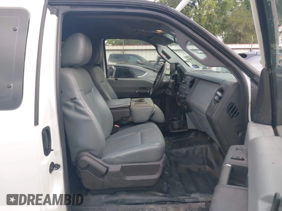 2016 Ford F-250 XL with VIN 1FD7X2A60GEA17446, listed as a IAAI auction lot 42373465 with 117,847 mi miles and . Bid and sale history available at DreamBid. Image 5.