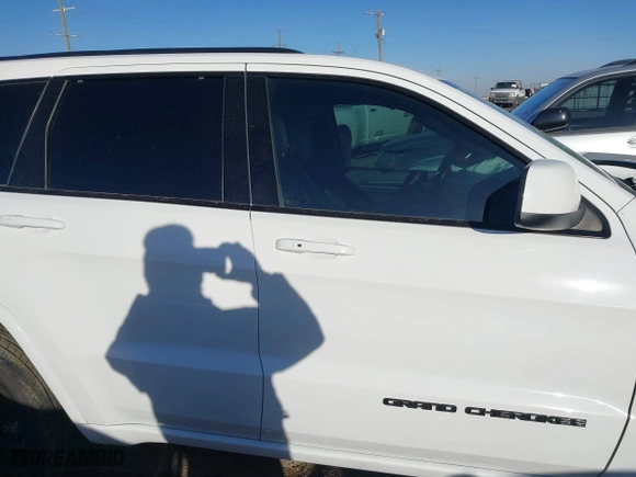 2021 Jeep Grand Cherokee Laredo X with VIN 1C4RJEAG6MC658195, listed as a IAAI auction lot 41414668 with 52,488 mi miles. Bid and sale history available at carsss.com. Image 14.