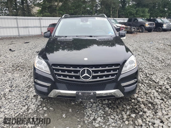 2012 Mercedes-Benz M 350 with VIN 4JGDA5HB8CA033002, listed as a Copart auction lot 61360585 with 105,493 mi miles and Salvage title. Bid and sale history available at DreamBid. Image 5.