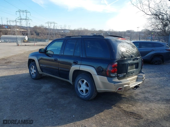 2004 Chevrolet TrailBlazer LS with VIN 1GNDT13S742304861, listed as a IAAI auction lot 41597648 with 126,526 mi miles. Bid and sale history available at carsss.com. Image 3.