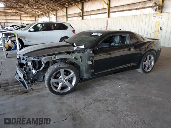2014 Chevrolet Camaro LT z VIN 2G1FC1E35E9324870, wystawiony jako Copart lot #50626095 z przebiegiem 145 880 mil mil oraz Szkoda całkowita • Salvage title. Historia ofert i sprzedaży dostępna na DreamBid. Obrazek 1.