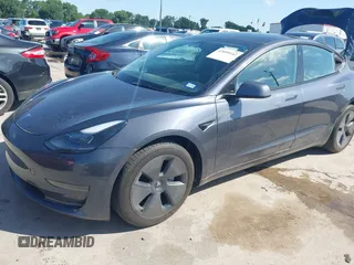2023 Tesla Model 3 с VIN 5YJ3E1EA5PF696436, выставлен на аукционе IAAI как лот 42099142 с пробегом 17 054 миль миль и . История ставок и продаж доступна на DreamBid. Изображение 20.