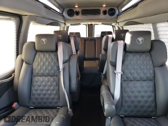 2022 GMC Savana Cargo Van with VIN 1GTW7BF72N1240075, listed as a Copart auction lot 76079194 with 38,922 mi miles and Clean Title. Bid and sale history available at carsss.com. Image 10.