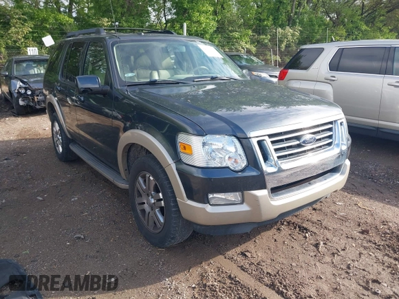 2010 Ford Explorer Eddie Bauer with VIN 1FMEU7EE2AUB02753, listed as a IAAI auction lot 42179071 with 139,369 mi miles. Bid and sale history available at carsss.com. Image 1.