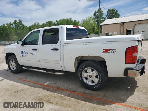 2011 Chevrolet Silverado 1500 LT with VIN 3GCPKSE31BG266990, listed as a Copart auction lot 56544935 with 196,920 mi miles and Clean Title. Bid and sale history available at DreamBid. Image 2.