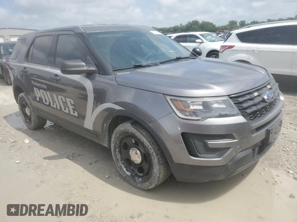 2017 Ford Police Interceptor Utility с VIN 1FM5K8AR0HGC26145, выставлен на аукционе Copart как лот 61004535 с пробегом 70 180 миль миль и Списание • Salvage title. История ставок и продаж доступна на DreamBid. Изображение 4.