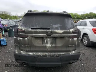 2025 Subaru Ascent Premium z VIN 4S4WMADD1S3416363, wystawiony jako Copart lot #54590175 z przebiegiem Nie podano mil oraz Szkoda całkowita • Salvage title. Historia ofert i sprzedaży dostępna na DreamBid. Obrazek 6.