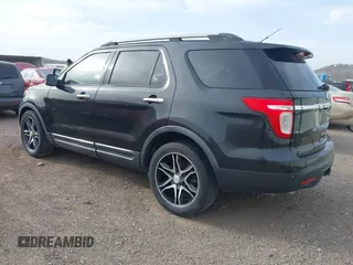 2011 Ford Explorer XLT with VIN 1FMHK7D86BGA01438, listed as a IAAI auction lot 41822223 with 207,521 mi miles and . Bid and sale history available at carsss.com. Image 3.