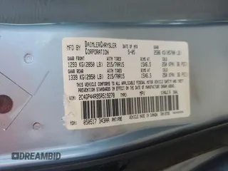 2005 Chrysler Town & Country LX z VIN 2C4GP44R95R519278, wystawiony jako Copart lot #57036085 z przebiegiem 202 229 mil mil oraz Szkoda całkowita • Salvage title. Historia ofert i sprzedaży dostępna na DreamBid. Obrazek 14.