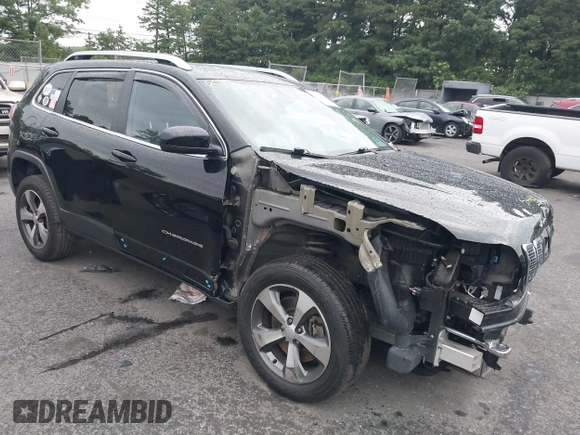 2021 Jeep Cherokee Limited z VIN 1C4PJMDX8MD121545, wystawiony jako IAAI lot #42706490 z przebiegiem 154 382 mil mil oraz . Historia ofert i sprzedaży dostępna na DreamBid. Obrazek 1.