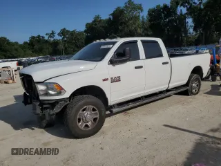 2015 Ram 2500 Tradesman z VIN 3C6UR5HJXFG643095, wystawiony jako Copart lot #59513625 z przebiegiem 225 797 mil mil oraz Szkoda całkowita • Salvage title. Historia ofert i sprzedaży dostępna na DreamBid. Obrazek 1.