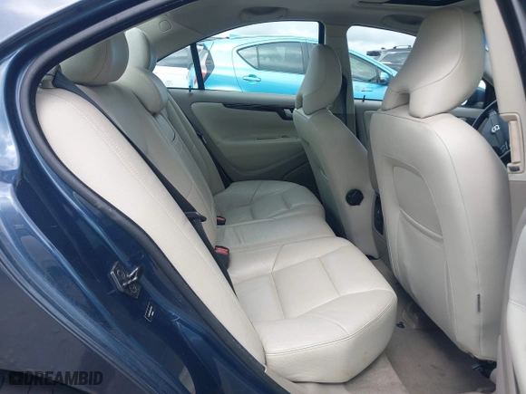 2009 Volvo S60 2.5T with VIN YV1RS592492741041, listed as a IAAI auction lot 41983967 with 149,217 mi miles. Bid and sale history available at carsss.com. Image 8.