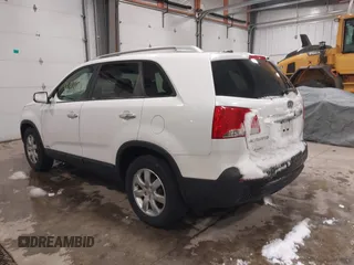 2012 Kia Sorento LX with VIN 5XYKTDA28CG217978, listed as a IAAI auction lot 41920274 with 151,978 mi miles. Bid and sale history available at carsss.com. Image 3.
