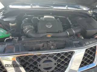 2005 Nissan Frontier LE z VIN 1N6AD07U35C403023, wystawiony jako Copart lot #56996124 z przebiegiem 275 549 mil mil oraz Nie do naprawy • Non repairable. Historia ofert i sprzedaży dostępna na DreamBid. Obrazek 11.