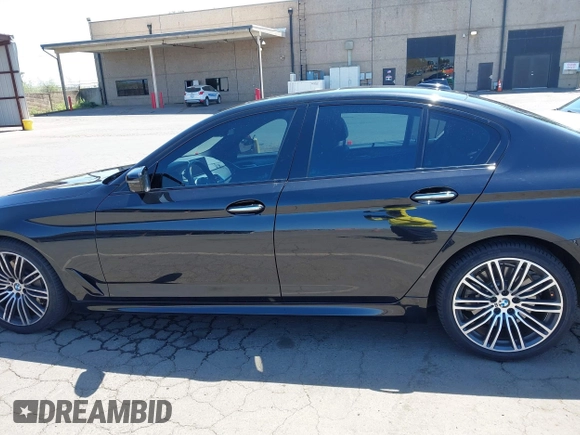 2017 BMW 5 Series 540i with VIN WBAJE5C31HG477822, listed as a IAAI auction lot 42174024 with 88,846 mi miles and . Bid and sale history available at carsss.com. Image 14.