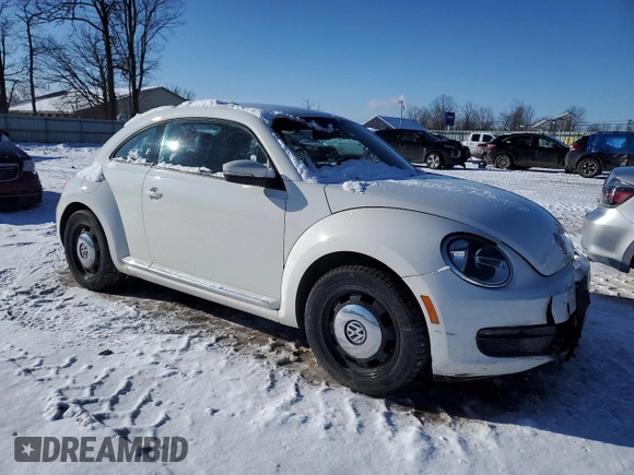2014 Volkswagen Beetle with VIN 3VWHX7AT1EM617442, listed as a Copart auction lot 89093225 with 74,146 mi miles and Salvage Title. Bid and sale history available at DreamBid. Image 4.