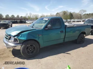 1998 Ford F-150 z VIN 1FTZF176XWNB03959, wystawiony jako Copart lot #49043105 z przebiegiem 300 884 mil mil oraz Szkoda całkowita • Salvage title. Historia ofert i sprzedaży dostępna na DreamBid. Obrazek 1.