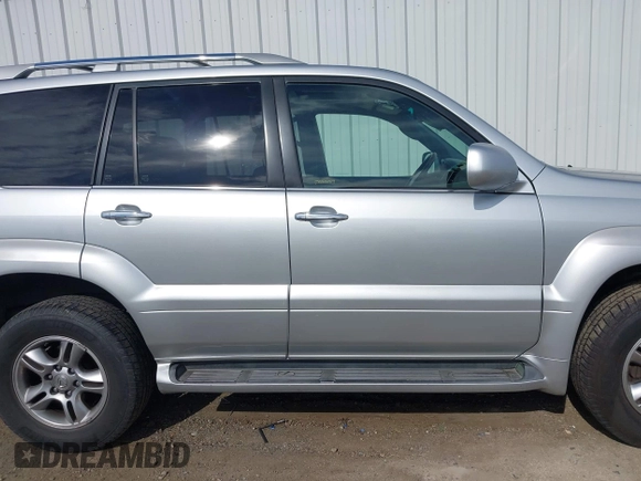 2008 Lexus GX 470 with VIN JTJBT20X380153246, listed as a IAAI auction lot 42004558 with 290,219 mi miles. Bid and sale history available at carsss.com. Image 14.